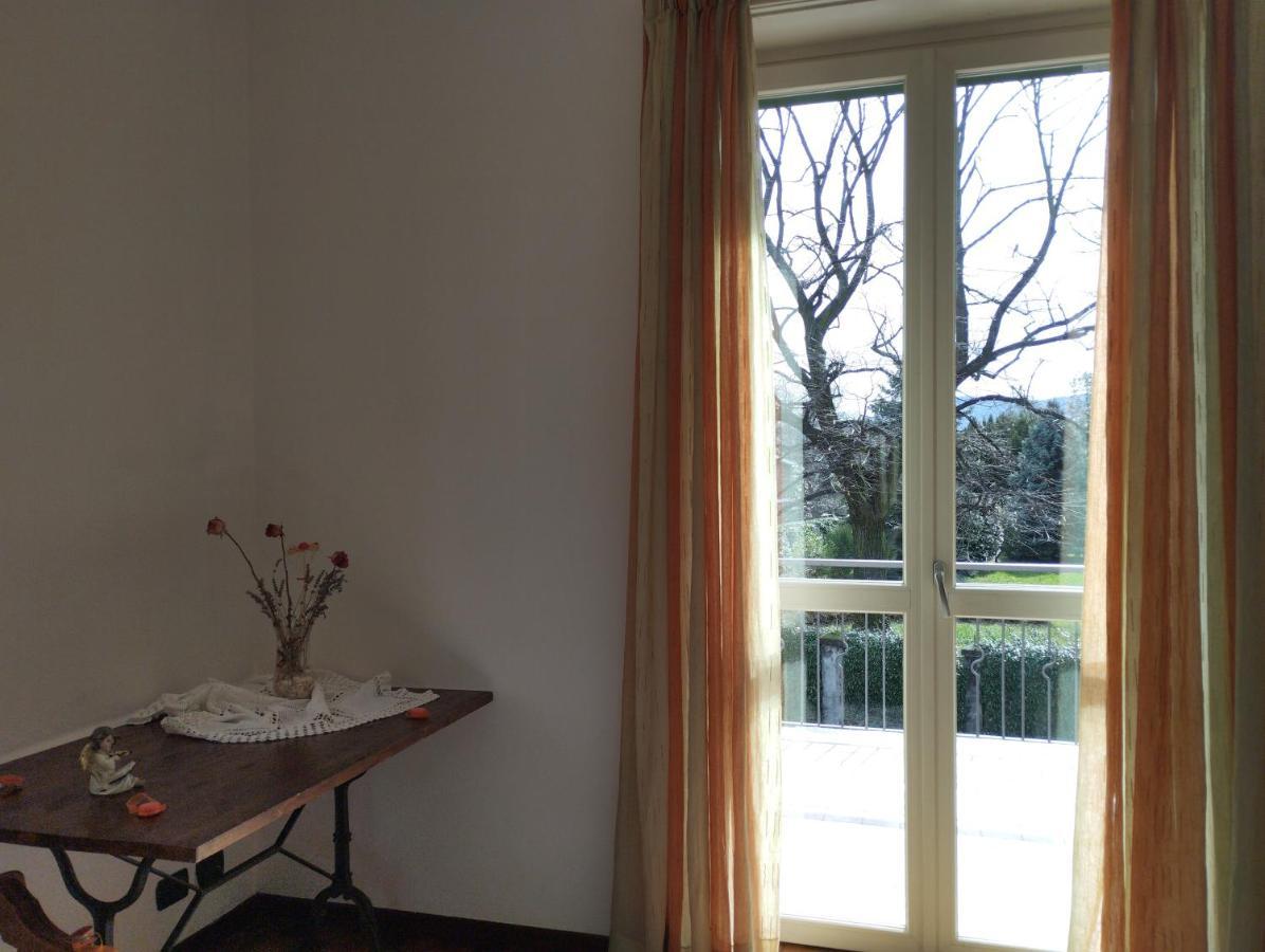 Villa Casa Orisca Lesa Esterno foto
